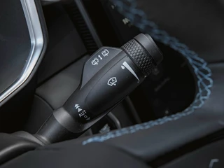 Lynk & Co 01 1.5 | Black Edition | Panoramadak|360° Camera|ACC|Stoelverwarming|Navi|Carplay / 12