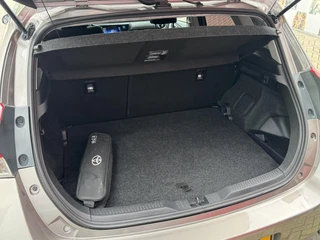 Toyota Auris 1.8 Hybrid Dynamic CLIMA PARK. CAMERA CRUISE LM-VELG / 23