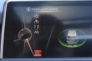 BMW X5 xDrive40e High Executive 313 pk Innovation Pack | NL-Auto | Elekt.trekhaak | 360 gr.camera | Memorystoelen | Pano.dak | HUD | Sfeerverlichting / 68