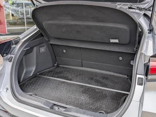 Toyota C-HR 2.0 Plug-in Hybrid 220 Dynamic STUUR- & STOELVERWARMING PARKEERSENSOREN V+A DODEHOEKDETECTIE / 15