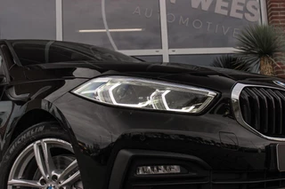 BMW 1-serie 116d F40 Executive Edition | 1e eigenaar | NL Auto | HiFi audio | DAB | LED | Apple Carplay | Rijstrooksensor | Cruise control | Climate control | Sportstuur | Active Guard Plus / 45