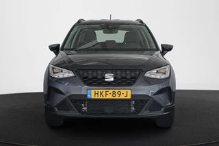 SEAT Arona 1.0 TSI Style Business Connect Automaat Trekhaak Stoelverwarming Virtual LED / 15