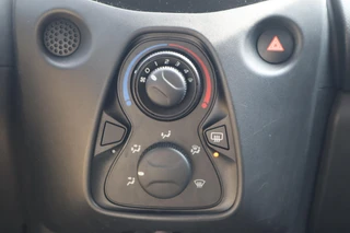 Toyota Aygo 5-DEURS / 22