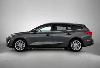 Ford Focus Wagon 1.5 EcoBoost Active Business Automaat | Adaptive Cruise | Stoelverwarming | Camera | Parkeersensoren | Trekhaak / 4