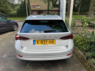 Škoda Octavia Combi 1.0 TSI Business Edition / 55