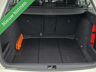 Skoda Octavia Combi 1.0 TSI Greentech Ambition Business / 11