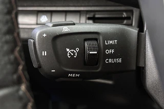 Peugeot 3008 1.2 PureTech GT Black Pack Trekhaak Keyless Stoelverwarming / 30
