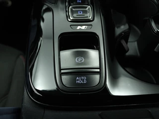 Hyundai Tucson 1.6 T-GDI HEV N Line | Navigatie | Camera | Stoelverwarming / 42