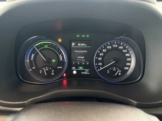 Hyundai Kona 1.6 GDi HEV Fashion Automaat  KRELLAUDIO/CAMERA/DODEHOEK/KEYLESS/NAVI/HUD/ADAPT.CRUISE / 32