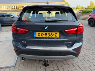 BMW X1 SDrive18i Executive Edition / ACC / Head-Up / Led / Trekhaak / Rijklaar !. / 12