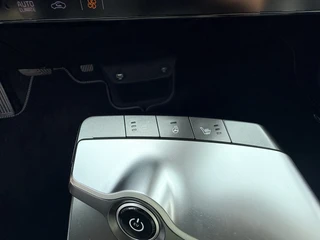 Kia EV6 77.4 kWh  | Afn. Trekhaak | SOH 100% | Half Leder | Adapt. Cruise | Stoel- en stuurverwarming | Apple/Android / 33