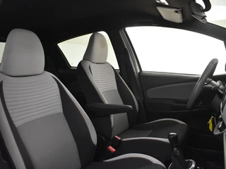 Toyota Yaris 1.0 VVT-i Trend Bi-Tone | LMV | Camera | Cruisecontrol | / 5