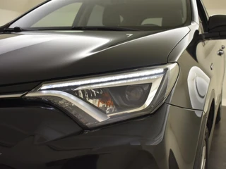 Toyota RAV4 2.5 Hybrid AWD Executive Edition / 10
