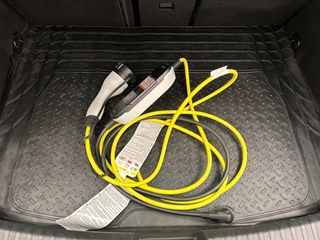 CUPRA Leon 1.4 e-Hybrid VZ Business PHEV | Stoel/Stuur Verwarming Carplay Keyless Camera / 31