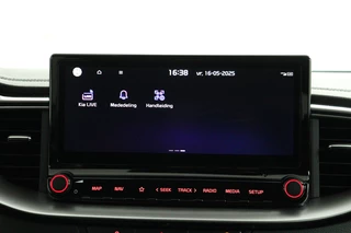 Kia Ceed 1.5 T-GDi DynamicPlusLine Automaat *DEMO* - Trekhaak - Navigatie - Stoel-/stuurverwarming - Cruise Control - Climate Control - Fabrieksgarantie tot 04-2032 / 36