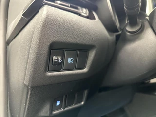 Toyota C-HR 1.2 Dynamic CAMERA NAVIGATIE TREKHAAK ECC CRUISE LM. / 19