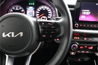Kia Stonic 1.0 T-GDi MHEV DynamicPlusLine  Apple Carplay/Android Auto - Cruise Control - Climate Control - Navigatie - Stuur/Stoel Verwarming - Fabrieksgarantie tot 10-2031 / 26