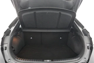 Kia XCeed 1.5 T-GDi GT-Line  - Automaat - Panorama dak - Stoel/Stuur verwarming - Navigatie - Climate Control - Achteruitrijcamera - Elektrische Achterklep - Fabrieksgarantie tot 01-2032 / 31