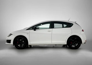 Seat Leon 2.0 TFSI FR | Cruise control | Stoelverwarming | Navigatie | Airco | Parkeersensoren | Trekhaak / 4