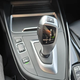 BMW 1-serie 118i M Sport Edition| LEDER | STOELVERWARMING | 19 INCH | PDC | NAVI / 22