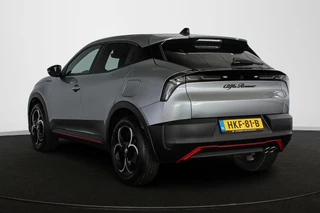 Alfa Romeo Junior 1.2 Turbo Hybrid Ibrida Speciale Pack Techno Stoelverwarming Camera / 5