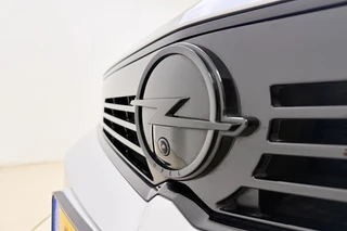 Opel Astra 1.2 Turbo 145pk Hybrid Automaat GS | Panoramadak | Navigatie | Headup display | Adapt. Cruise control | 360 Camera | Stoel- en stuurverwarming | Zwart dak / 43
