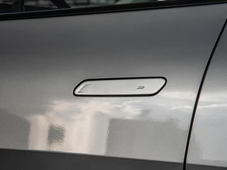 Kia EV6 Light 77.4 kWh | SOH 100% | Trekhaak | ACC | Camera | LED | Keyless | Navigatie | Apple Carplay/Android Auto | Dealeronderhouden | 19" / 44