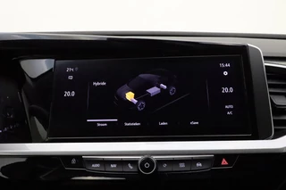 Opel Grandland 1.6 Turbo Plug-In Hybrid 300pk 4x4 GSe | Navigatie | Camera | Comfort stoelen | Elektrische achterklep | Stoel- en stuurverwarming | Adaptive Cruise control | / 31