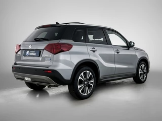 Suzuki Vitara 1.4 Boosterjet Comfort Smart Hybrid | Adaptive Cruise | Stoelverwarming | Navigatie | Camera | Panoramadak / 2