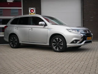 Mitsubishi Outlander 2.0 PHEV Premium Trekhaak| Camera| NAP / 15