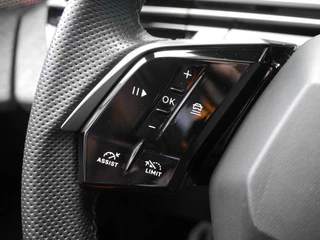 Peugeot 3008 1.2 Hybrid 136 GT | Demo | Stoel en stuurverwarming | Led | Navigatie | Achteruitrijcamera | Keyless entry en start | Parkeersensoren voor en achter | Climate control | Adaptive cruise control / 21