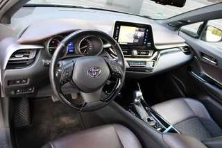 Toyota C-HR 1.8 HYBRID PREMIUM Stoel/stuurverwarming , Afn. Trekhaak / led. / 13