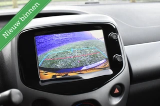 Toyota Aygo 1.0 VVT-i x-play NAVI/CAMERA/CRUISE C./ETC.! / 7