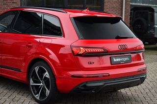 Audi Q7 55 TFSI e quattro S-Line  Rijklaar! Pano 22inch Contourzetels Luchtv / 55