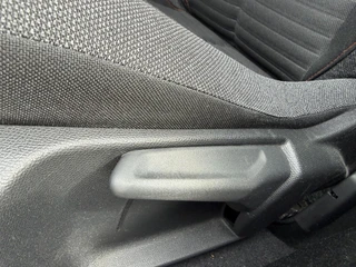 Peugeot 208 1.2 Turbo Active Pack Edition | Airco | LED-Koplampen | 16 inch LM-Velgen | Navigatie | Apple Carplay | Parkeersensoren | Cruise Control | DAB+ Radio | Multifunctioneel Stuurwiel | / 40