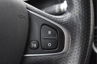 Renault Clio 0.9 TCe GT-Line 2x Pack Essentiel  | Keyless | DAB | Navi | Cruise Control | Airco | Sportstoelen | Full LED | LM-Velgen / 43