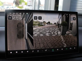 Leapmotor C10 REEV Design 28.4 kWh 215PK Automaat Navigatie, Camera 360, Lichtmetalen velgen, Elektrische Achterklep, Kunstlederen bekleding, Stoel Verwarming & Ventilatie / 28