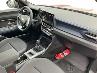 Dacia Bigster 1.2 Mild Hybrid 140 Journey Sleep Pack 360° Trekhaak Carplay / 5