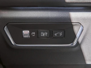Lynk & Co 01 1.5 Black Edition Panoramadak|360° Camera|ACC|Stoelverwarming|Navi|Carplay / 24