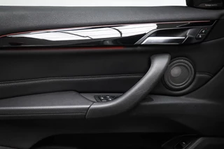 BMW X1 xDrive20i High Executive | PANORAMADAK | HEAD UP | STOELVERWARMING | TREKHAAK / 30