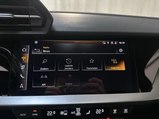 Audi A3 Sportback Sportback 35 TFSI Advanced edition Stoelverwarming Navigatie Climate Control / 22