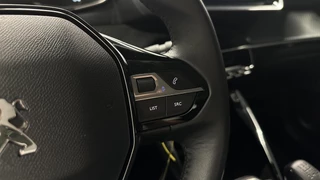 Peugeot 208 1.2 PureTech Active CARPLAY CRUISE. / 24