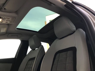 Citroën C4 1.2 Hybrid 145pk Max Comfort stoelen | pano dak. Panorama dak. / 24