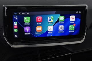 Peugeot 208 1.2 Hybrid 110 e-DCS6 Allure Apple CarPlay Climate Control Parkeersensoren / 17