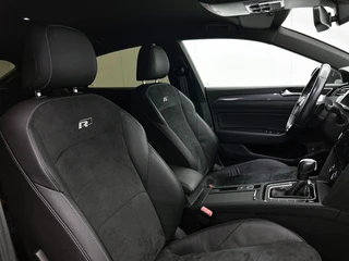 Volkswagen Arteon 2.0 TSI R-Line Automaat | Adaptive Cruise | Stoelverwarming | Navigatie | Virtuel Cockpit | Parkeersensoren / 12