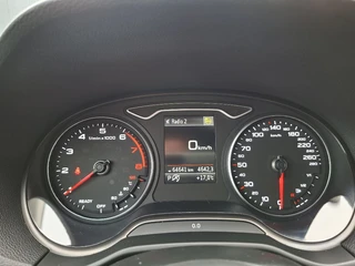 Audi Q2 35 TFSI Advanced * AUTOMAAT* Parkeercamera* Adaptieve Cruise Control * Stoelverwarming * 64.000KM * / 13