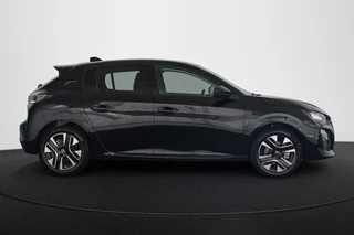 Peugeot 208 1.2 Hybrid 110 e-DCS6 Allure 2+6 jaar garantie / 29