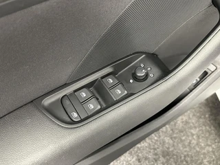 Audi A3 Sportback 1.4 e-tron NAVI TREKHAAK ECC CRUISE LM 96000 KM. / 18