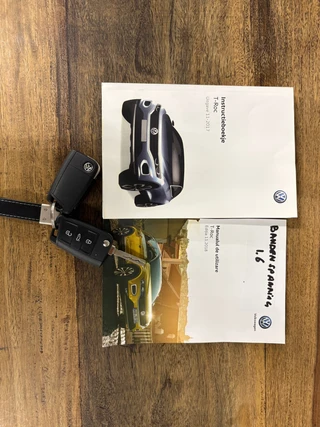 Volkswagen T-Roc 1.0 TSI Style/ NL auto/ Parkeersensoren/ Navi/ LMV / 40