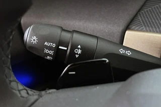 Lancia Ypsilon 1.2 Turbo Hybrid LX / 42